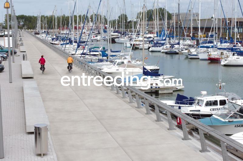 Prefab betonvloerplaten