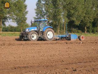 new holland met kilverbor... Omgeving Culemborg