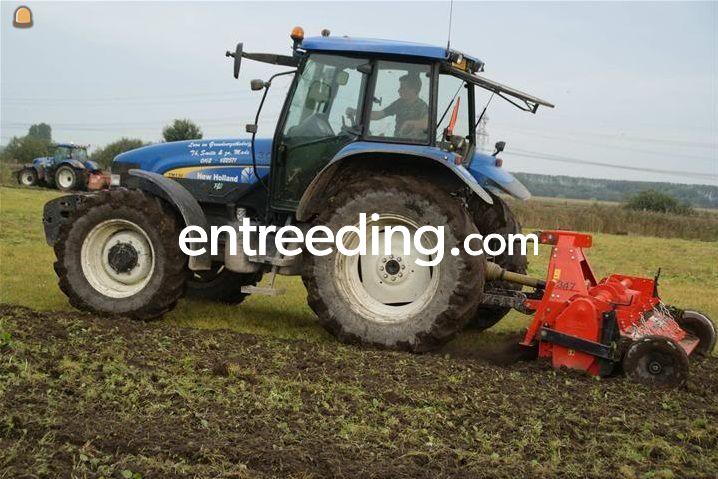 New Holland TM130+Howard