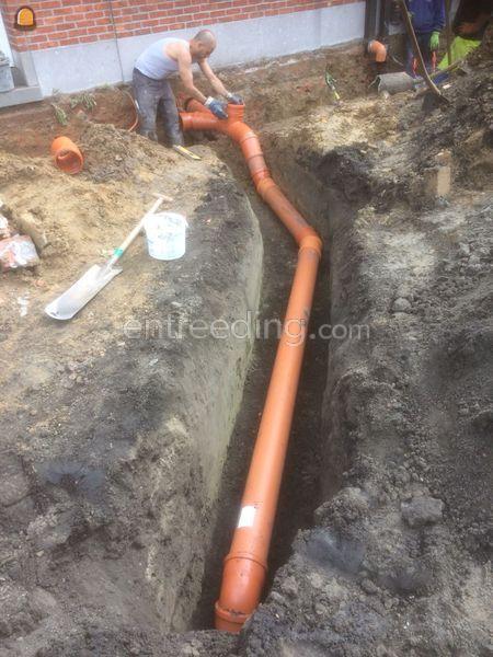 Plaatsen riolering, rioolploegen beschikbaar