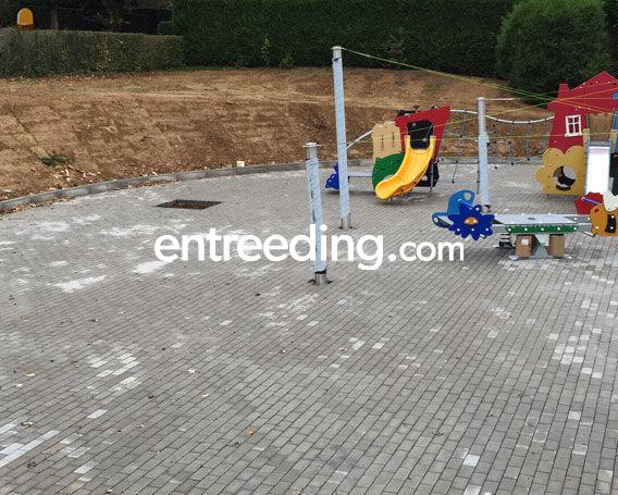 Plaatsen straatmeubilair, signalisatie, speeltoestellen