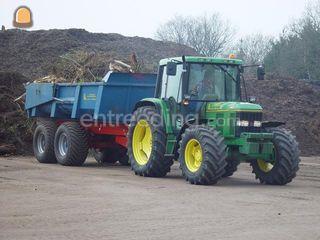 John Deere 6400 met Beco ... Omgeving Hilversum