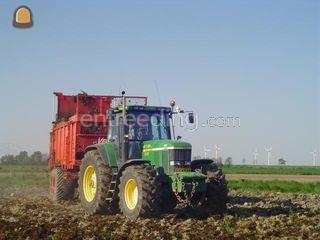 John Deere 7710 + vervaet... Omgeving Goes