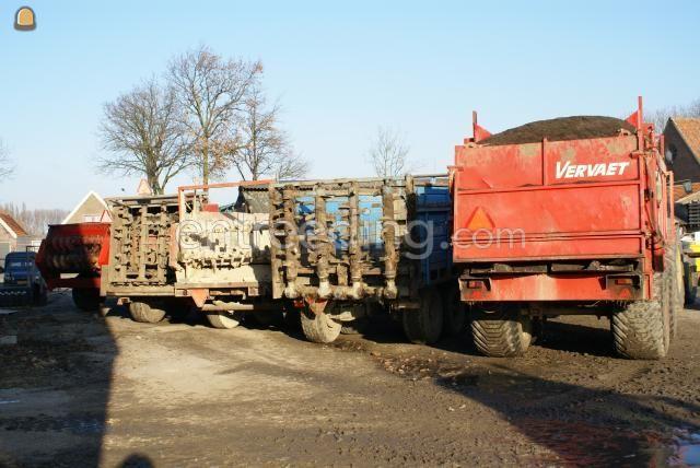 Tractoren + mestverspreiders