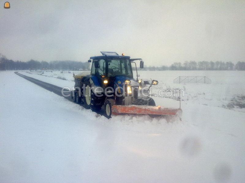 New holland + nido zoutstrooier