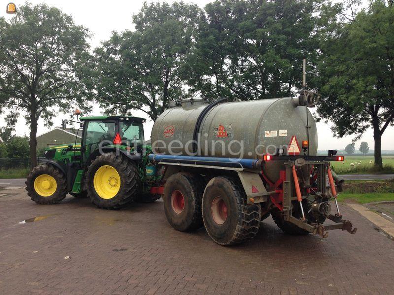 Tractor + waterwagen 10 M3