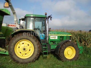 John Deere 7710 Omgeving Land van Cuijk