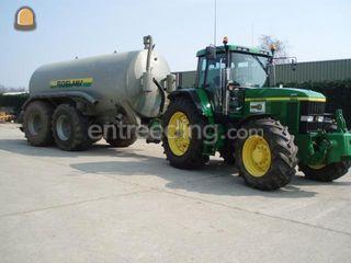 John Deere + roelama ton Omgeving Land van Cuijk