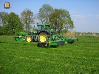 JD Triple maaier Omgeving Land van Cuijk
