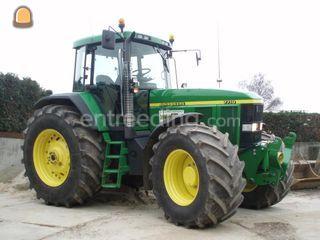 John Deere 7710 Omgeving Land van Cuijk