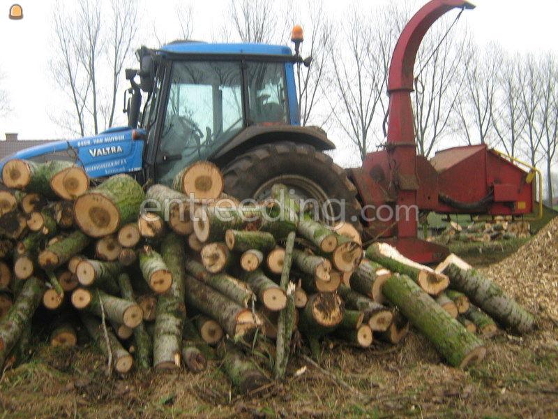 Valtra A95 met TP250 versnipperaar