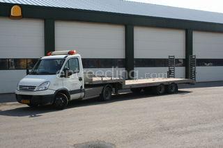 Iveco daily met veldhuize... Omgeving Voorne-Putten