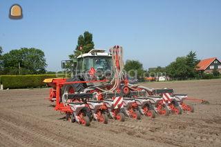 Fendt + maiszaaimachine Omgeving Voorne-Putten