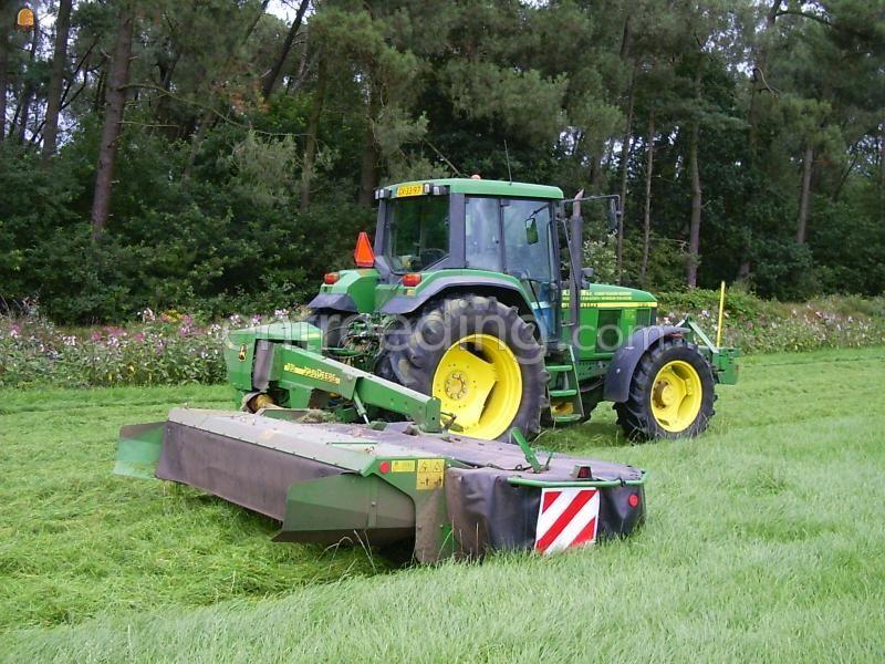 John Deere 331 maaier