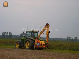 John Deere 7810 + herder ... Omgeving Bergen op Zoom