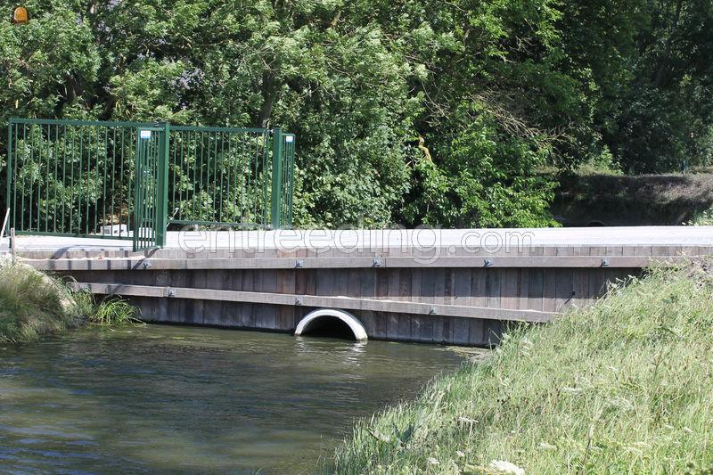 Plaatsen beschoeiing