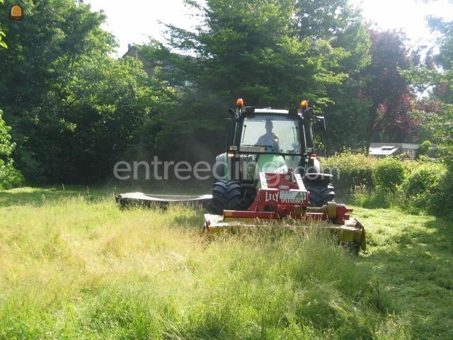 Deutz Agrotron 100 + Lely frontmaaier