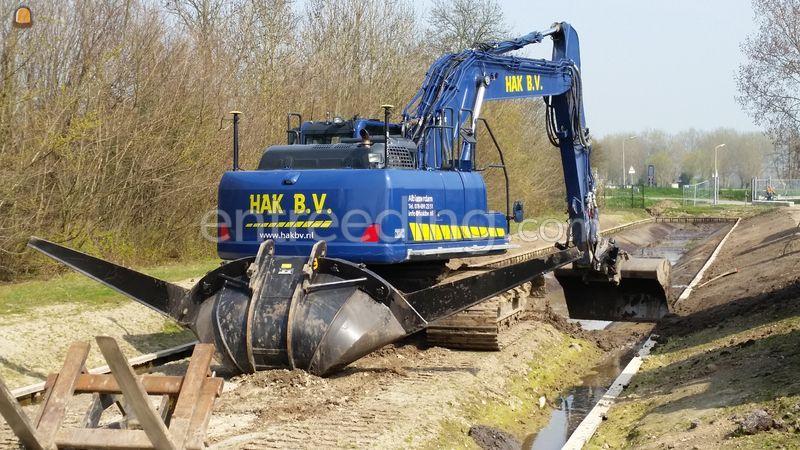 Komatsu PC 240-10 3D GPS NTRIP Topcon