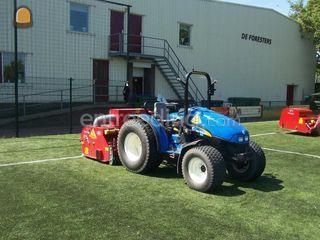 Tce met kunstgras reinige... Omgeving Purmerend