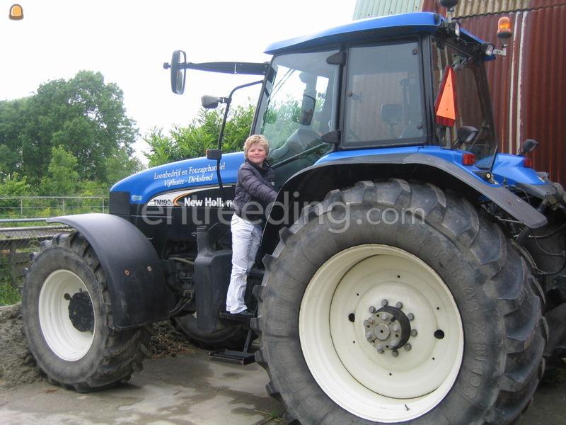 NEW-HOLLAND TM190