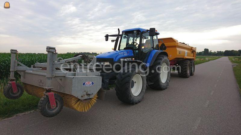 New Holland + rolbezem
