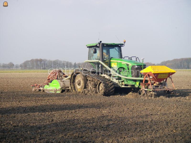 John Deere 8345RT (392pk, rupstractor).