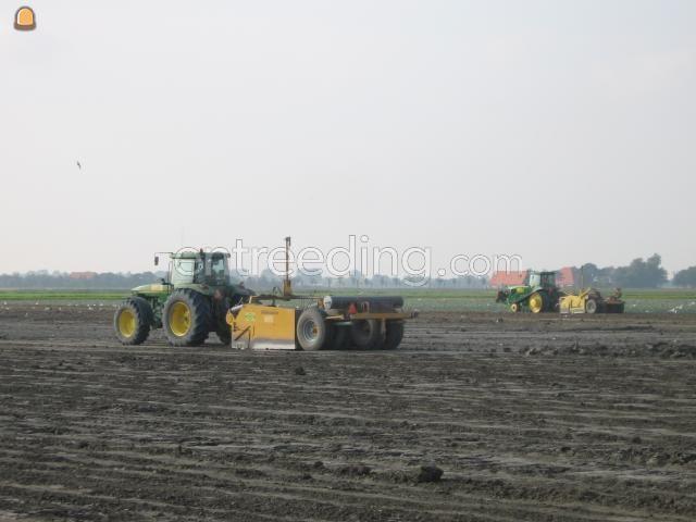 2 x Tractor + Bos 9m3 doserbak