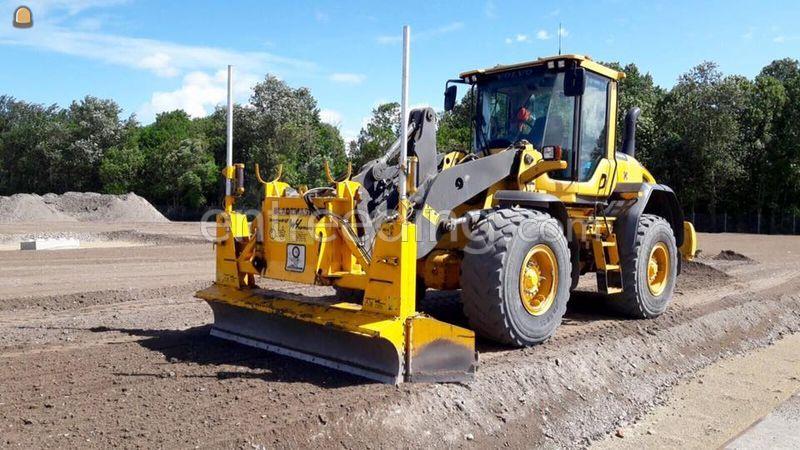 Blademaster met L30 of L70 evt. in combinatie met 3D GPS