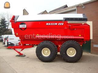 Case + Beco Maxxim 220 Omgeving Alphen a/d Rijn