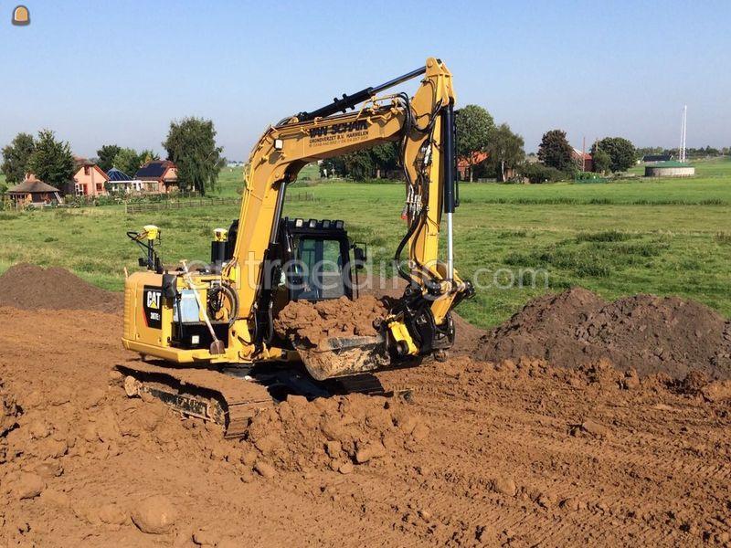 Cat 307E met DKS en GPS