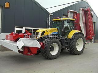 New holland T 7040 met Le... Omgeving Breda