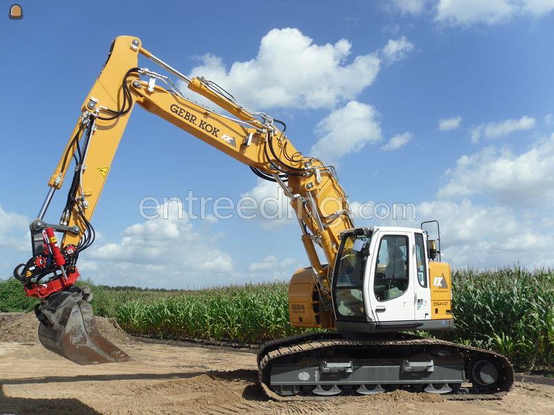 Liebherr R 924 Compact