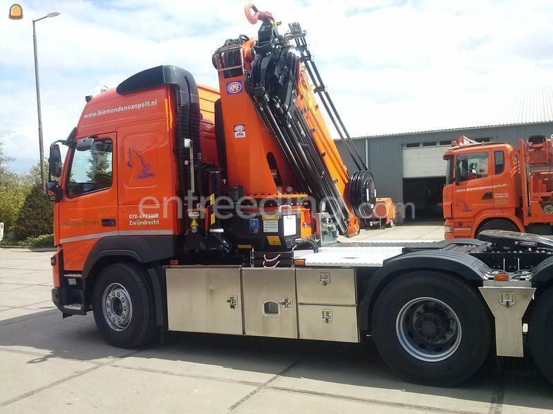 Dieplader + 62 ton/m kraan