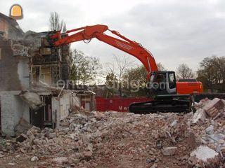 Hitachi ZX 280 LC Omgeving De Drechtsteden