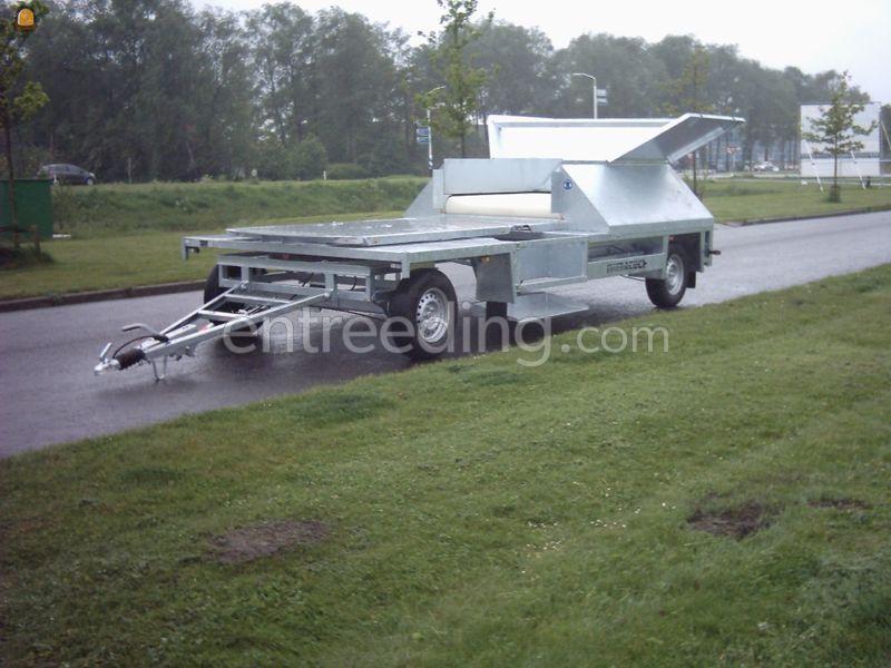 Pakketeeraanhangwagen