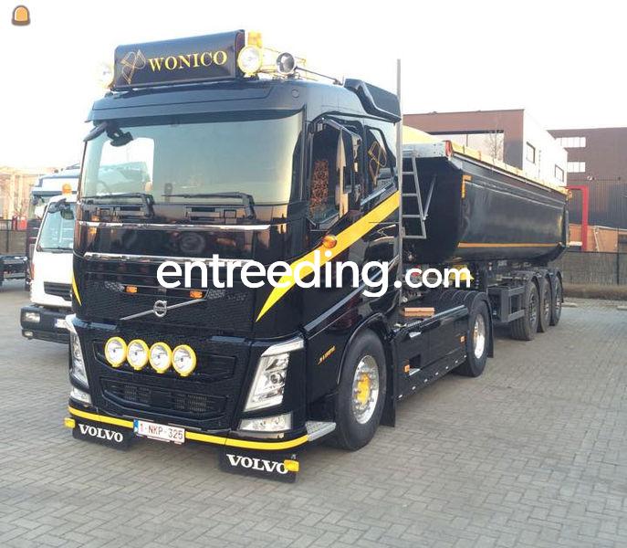 Volvo met kipperoplegger