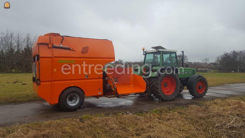 Fendt + handinvoer versnipperaar