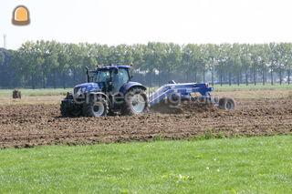 Joh. van Rooijen Aannemers-, Grond- en Loonbedrijf uit Herwijnen