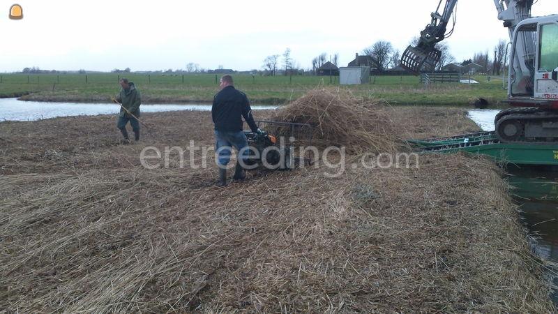 Bucher met messenbalk