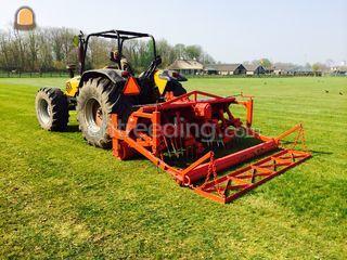 Tractor met beluchtingsma... Omgeving Weesp