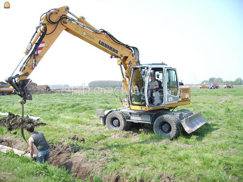 Liebherr 900C overdruk