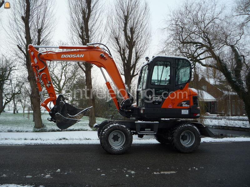 Doosan DX55W