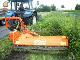 New Holland + klepelmaaie... Omgeving Alphen a/d Rijn