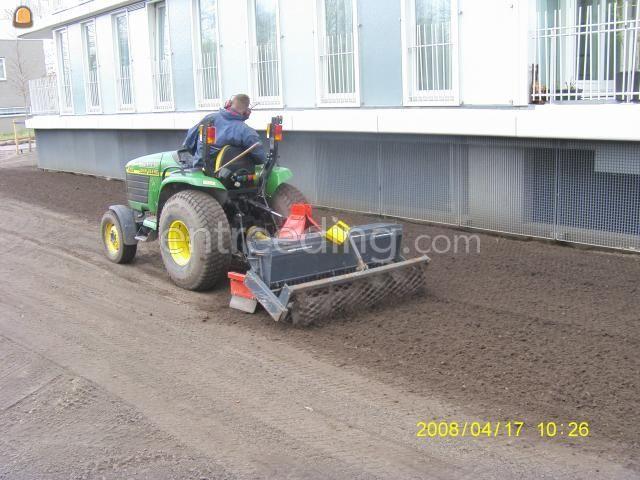 JD 4200 + rotorkopeg zaaimachine