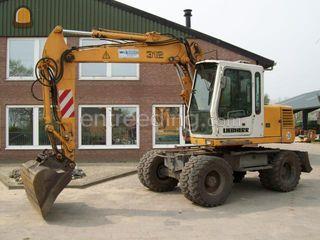Liebherr A312 Omgeving Gilze Rijen