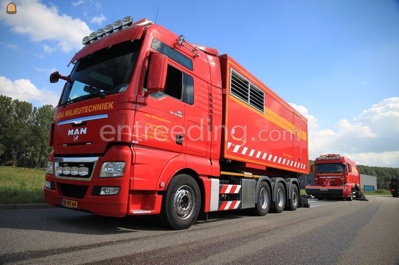 AWS 300 heetwater wegdekreiniger