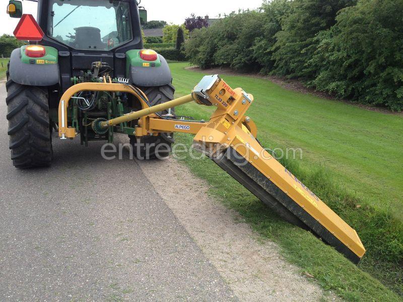 Tractor + achter klepelmaaier