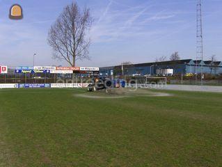 Tractor + schotelstrooier... Omgeving De IJsselsteden