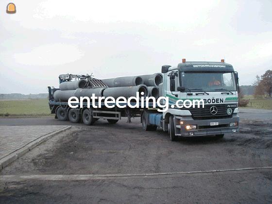 Mercedes + aanhanger