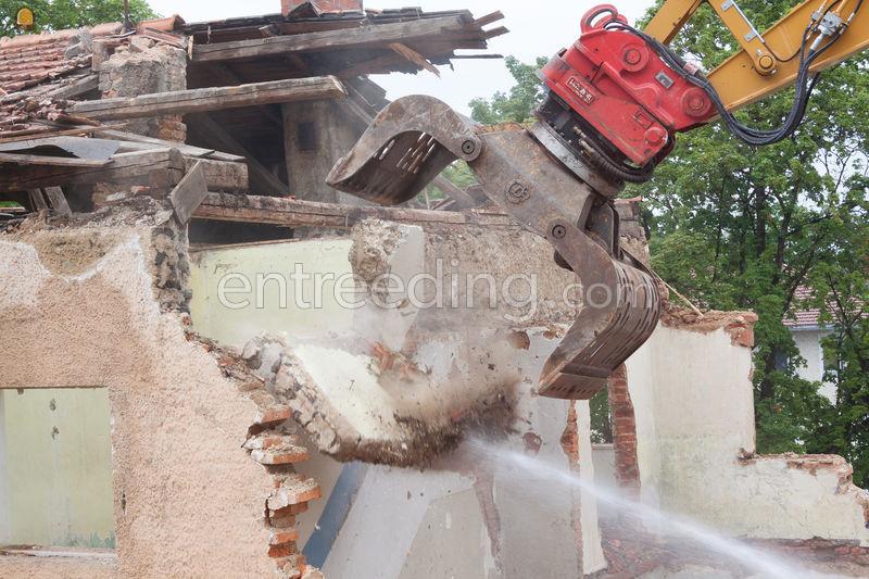 Afbraak gebouwen, opbreken verhardingen